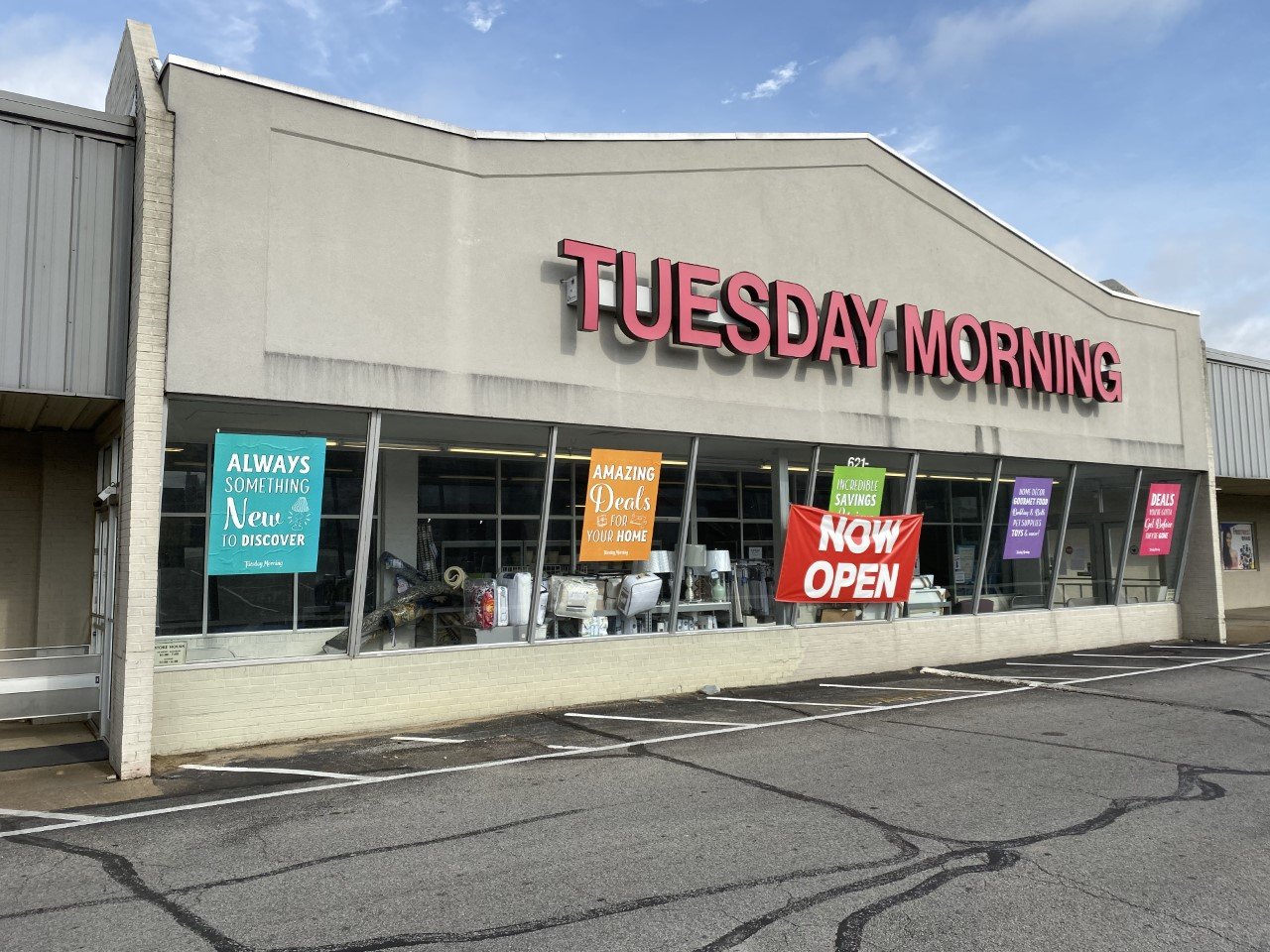 Tuesday Morning remains open in Jackson as company begins to close ...