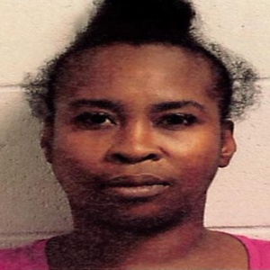 Tipler, Latoya Sherrickica