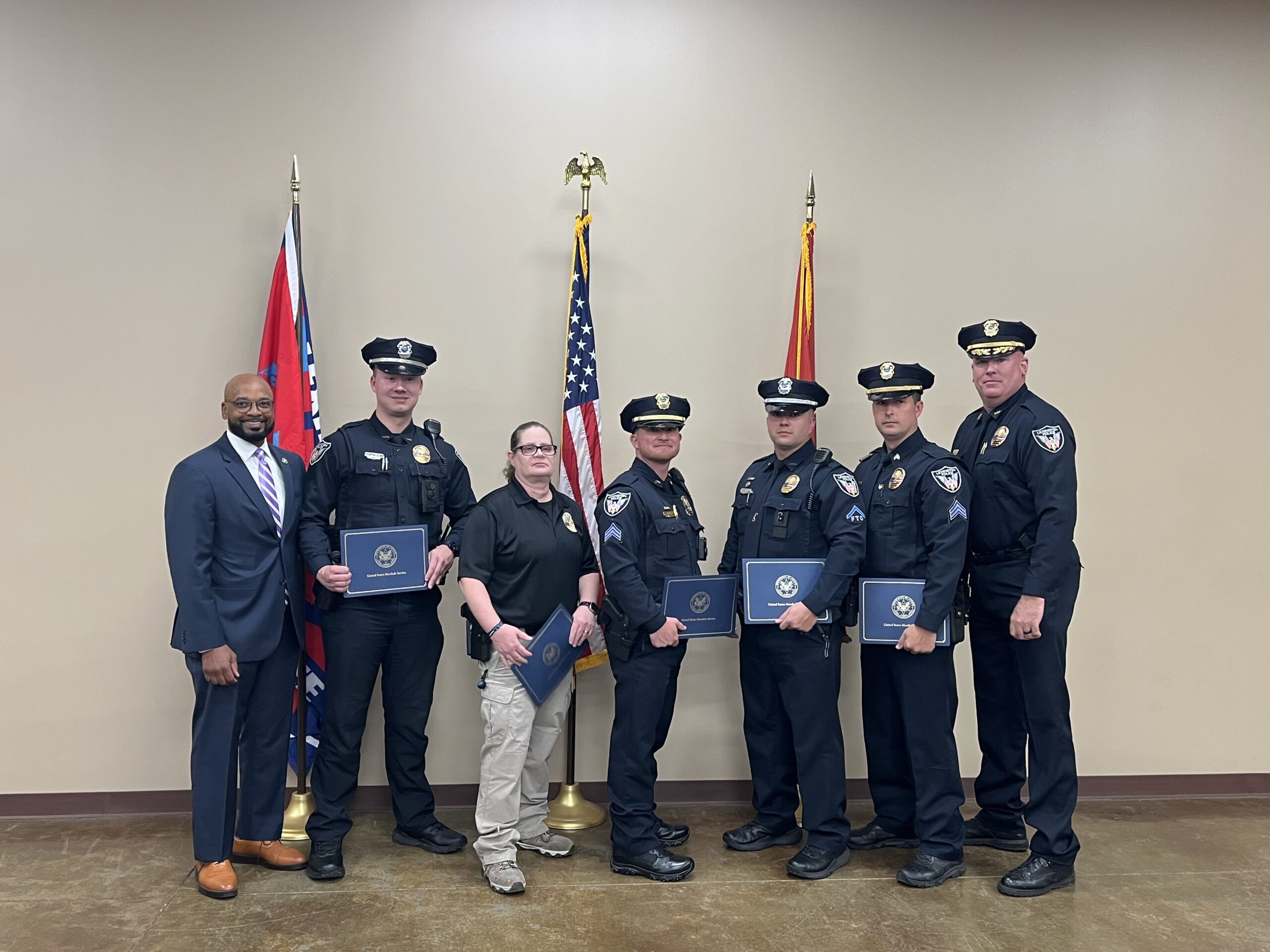 United States Marshals Service recognizes Lexington Police Officers for assistance in finding missing child